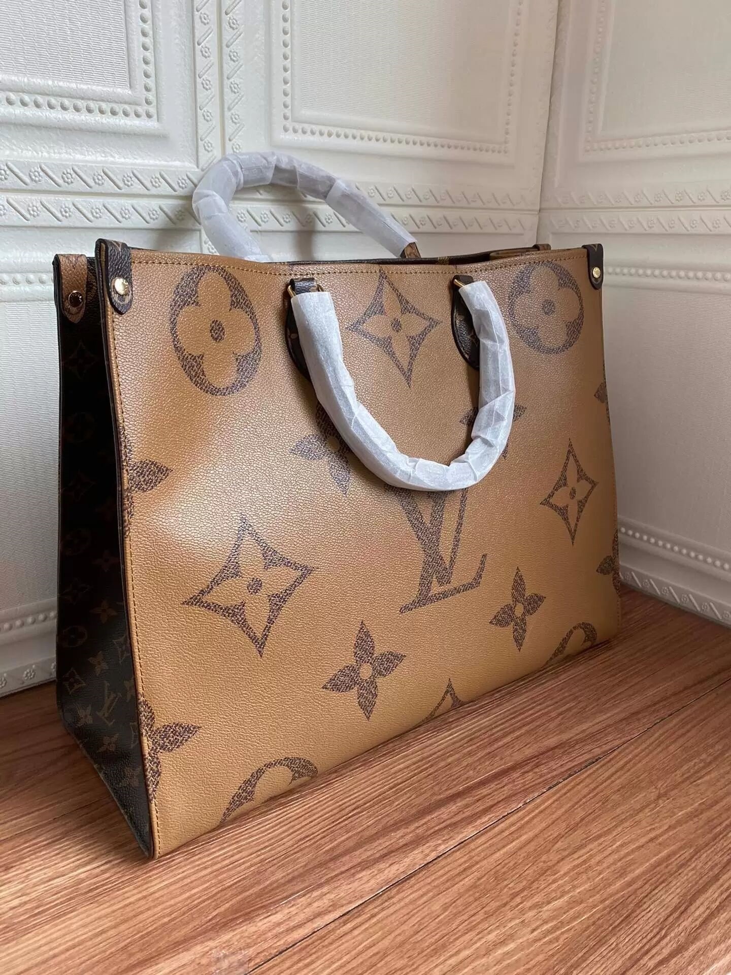 Womens Designers luxurys bags Leather Handbags Shoulder Bag Big Purses Clutch Women Shopping Tote PVC female big purse handbag, Invoice-not sold separately
Womens Designers luxurys bags Leather Handbags Shoulder Bag Big Purses Clutch Women Shopping Tote PVC female big purse handbag, Invoice-not sold separately