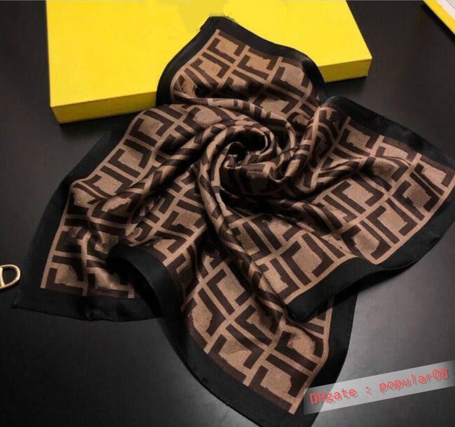 2021 Top designer woman Silk Scarf Fashion Letter Headband Brand Small Scarf Variable Headscarf Accessories Activity Gift
2021 Top designer woman Silk Scarf Fashion Letter Headband Brand Small Scarf Variable Headscarf Accessories Activity Gift