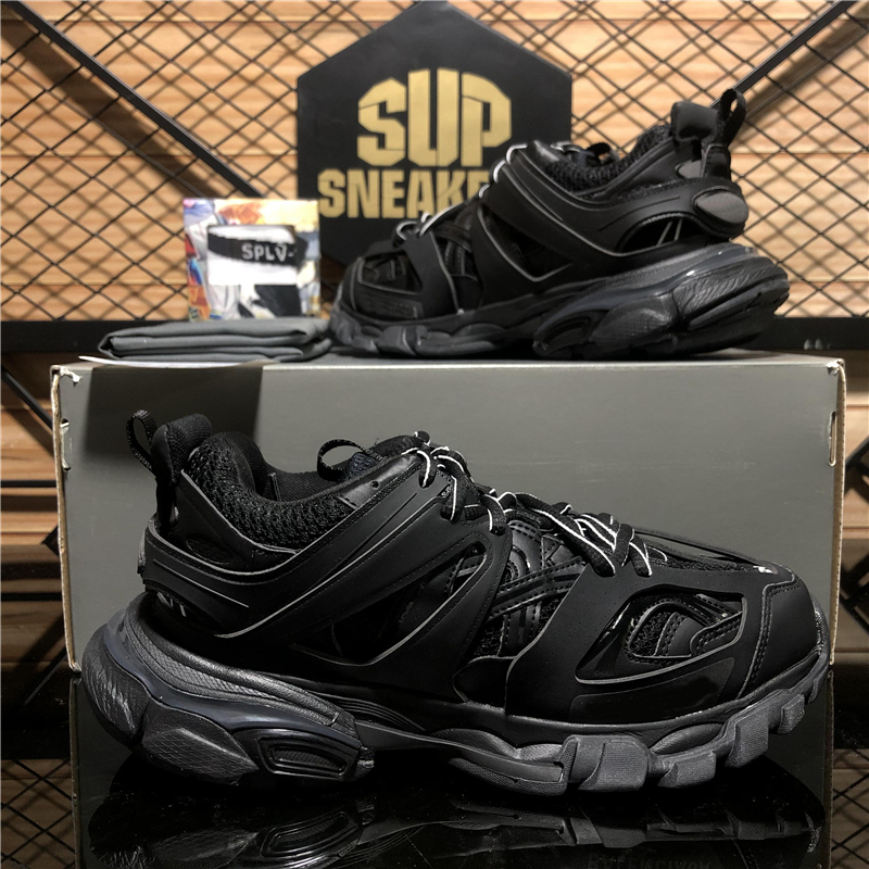 Top Quality Tripler Sneakers Paris Shoes Triple S Clear luxurys Designer Dad Trainer Combination Crystal Bottom Men Women Fashion Sneaker With Box, Color 3
Top Quality Tripler Sneakers Paris Shoes Triple S Clear luxurys Designer Dad Trainer Combination Crystal Bottom Men Women Fashion Sneaker With Box, Color 3