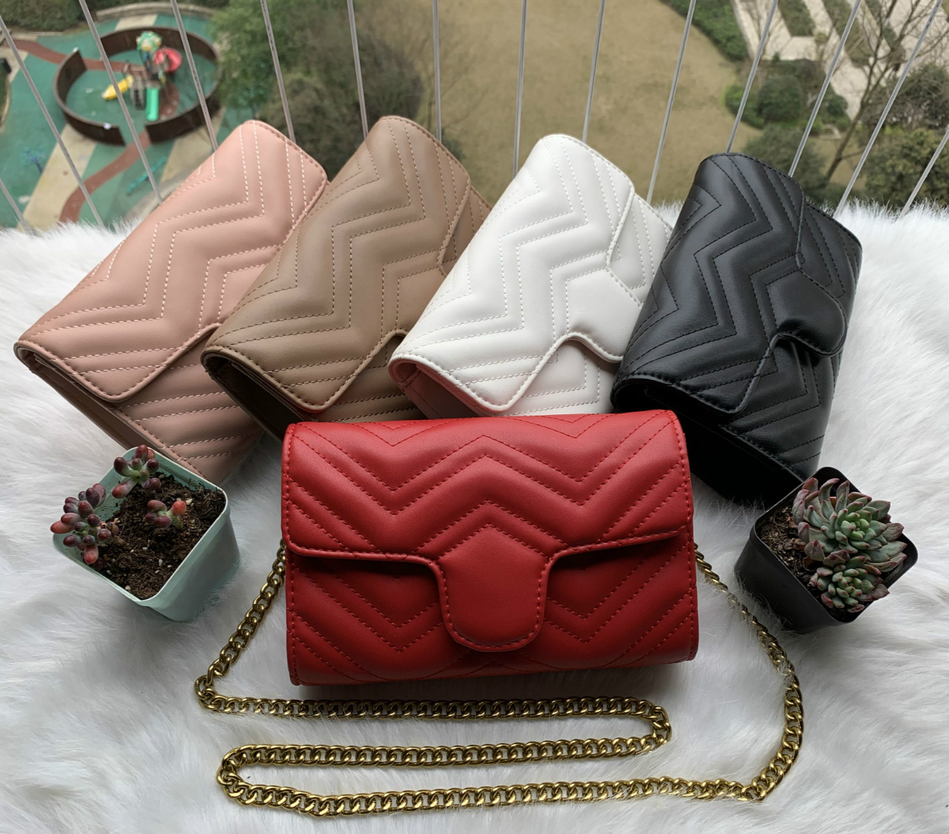 WOMENS BRAND BAG LOUISVITTON DESIGNER 2021 Hot Women Sale Vintage Handbags Wallets Bags Designer Fashion Bag For Leather Ch Htfrb, Red
WOMENS BRAND BAG LOUISVITTON DESIGNER 2021 Hot Women Sale Vintage Handbags Wallets Bags Designer Fashion Bag For Leather Ch Htfrb, Red
