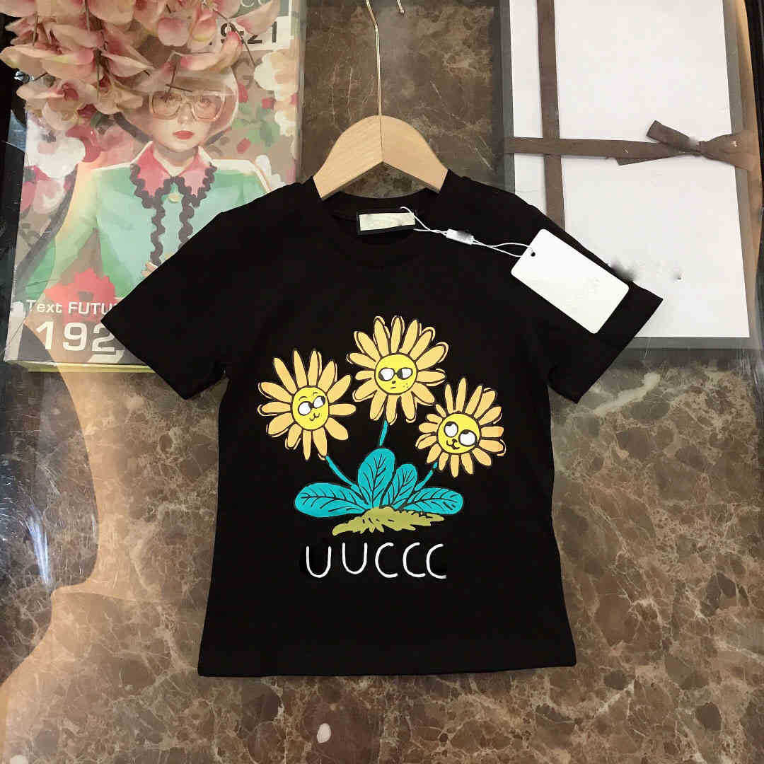 2021ss Designers Clothes Kids t shirt baby designer clothes cotton t shirt Solid sphere printing black with sunflower clothing size 100-150
2021ss Designers Clothes Kids t shirt baby designer clothes cotton t shirt Solid sphere printing black with sunflower clothing size 100-150