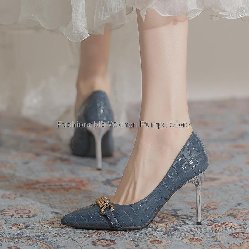 Dress Shoes Elegant Women Heels 8cm High Women's Stiletto 2021 Patent Leather Pointed Metal Chain Office Ladies, White
Dress Shoes Elegant Women Heels 8cm High Women's Stiletto 2021 Patent Leather Pointed Metal Chain Office Ladies, White