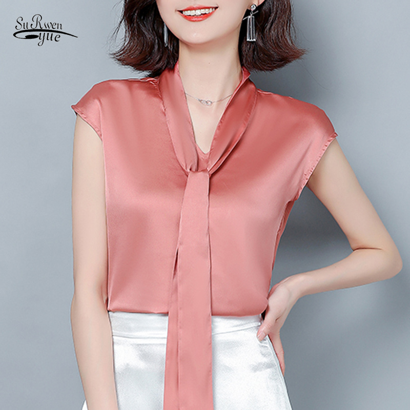 Solid Satin Shirt Femme Summer V-neck Women Tops and Blouse Plus Size Clothes Blusas Elegantes 9460 50 210521, Lotus
Solid Satin Shirt Femme Summer V-neck Women Tops and Blouse Plus Size Clothes Blusas Elegantes 9460 50 210521, Lotus