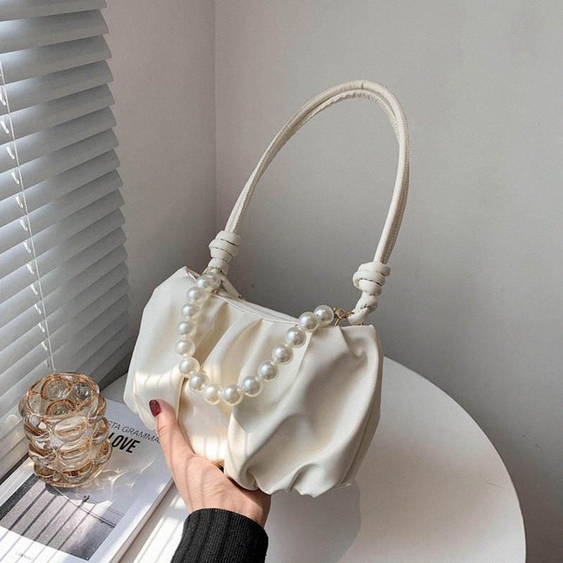 Evening Bags Women's Shoulder Bag Classic Generous Wrinkled Texture Ladies Handbags Pearl Crossbody Fashionable Purses i5mN#
Evening Bags Women's Shoulder Bag Classic Generous Wrinkled Texture Ladies Handbags Pearl Crossbody Fashionable Purses i5mN#