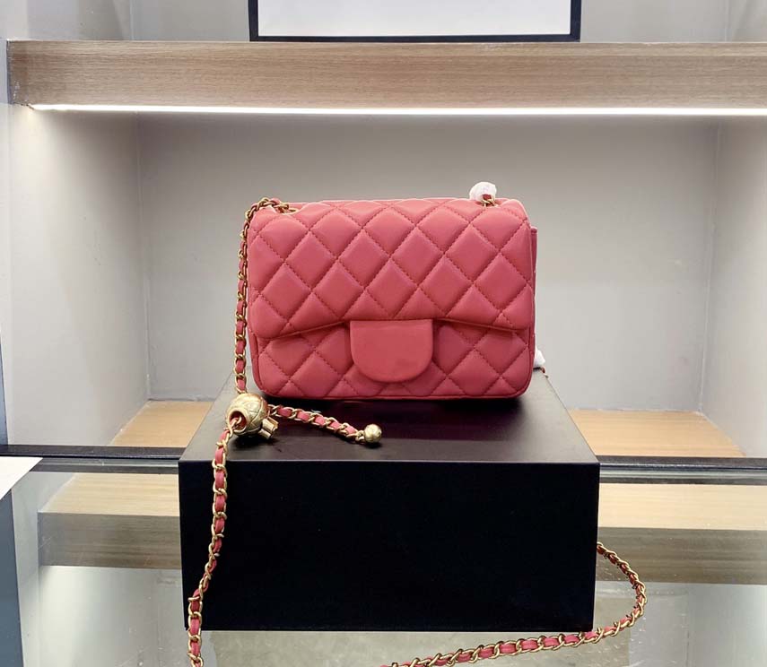 Designer Bags Handbag Totes Shoulder Cross Body Women High Quality Classic Caviar Square Sheepskin Chains bag 6 color 1342, #8 dust bag
Designer Bags Handbag Totes Shoulder Cross Body Women High Quality Classic Caviar Square Sheepskin Chains bag 6 color 1342, #8 dust bag