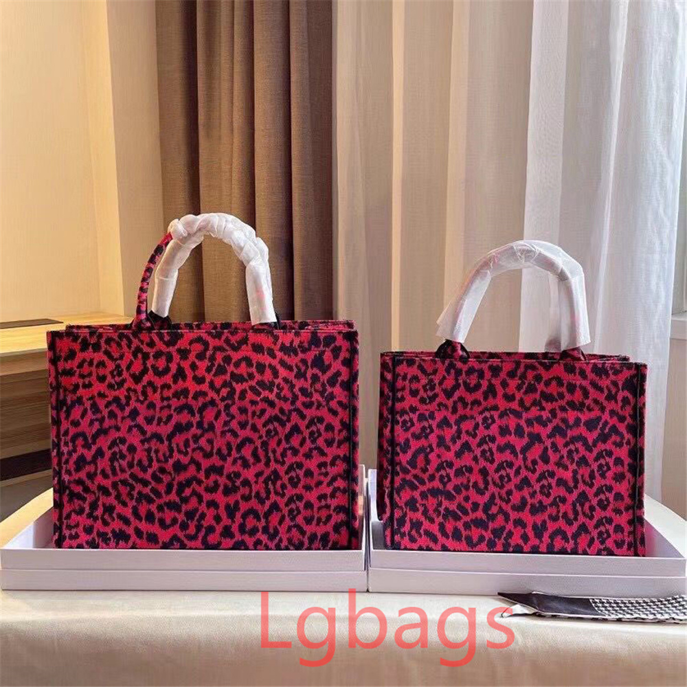 2021 Fashion Newest Classic Handbags Shopping Bag Designer Print Embroidery Multicolor Single Shoulder Large Capacity Buckets Totes, Shipping packaging bag
2021 Fashion Newest Classic Handbags Shopping Bag Designer Print Embroidery Multicolor Single Shoulder Large Capacity Buckets Totes, Shipping packaging bag