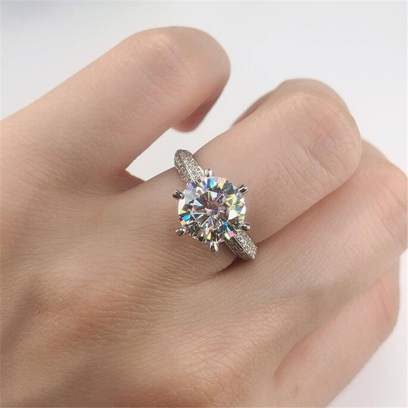 Size 5-10 Classical Six Claw Wedding Rings Luxury Jewelry Real Soild 925 Sterling Silver 8MM Round Cut White Topaz Moissanite Pave CZ Diamond Women Et