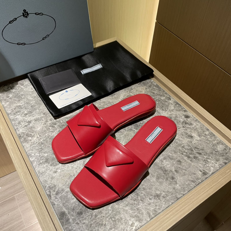 Women Fashion Designers Flat Slides Flip Flops 2021 women's slippers Fashionable and comfortable leather material size 35-40, Black
Women Fashion Designers Flat Slides Flip Flops 2021 women's slippers Fashionable and comfortable leather material size 35-40, Black