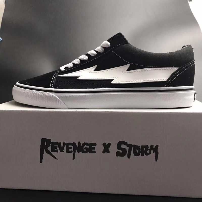 Revenge Vulcanized Canvas Shoes Women Men Storm Street Skateboarding Sneakers With Box Link Black White Red Blue Green Yellow G0910
Revenge Vulcanized Canvas Shoes Women Men Storm Street Skateboarding Sneakers With Box Link Black White Red Blue Green Yellow G0910