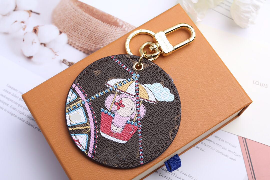 silver letter metal men women keychains with box fashion style M62906 Accessories canvas leather gold key chain
silver letter metal men women keychains with box fashion style M62906 Accessories canvas leather gold key chain