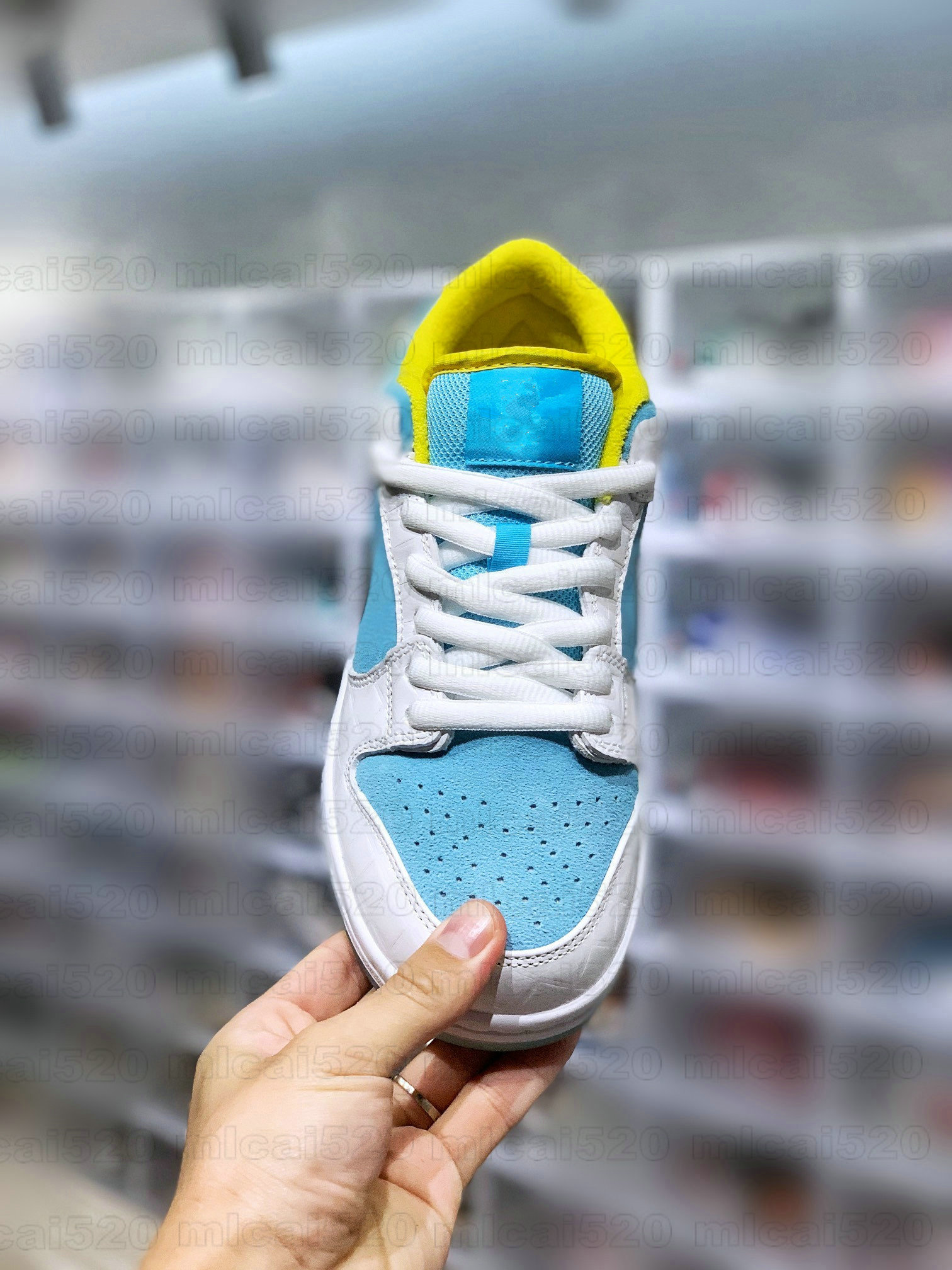 FTC Skateboarding Shoes X SB D Low Pro QS "LAGOON PULSE" Diamond Silver Ice Blue Basketball Designer Shoe Sport Fashion Men Women Sneakers, No shoes
FTC Skateboarding Shoes X SB D Low Pro QS "LAGOON PULSE" Diamond Silver Ice Blue Basketball Designer Shoe Sport Fashion Men Women Sneakers, No shoes