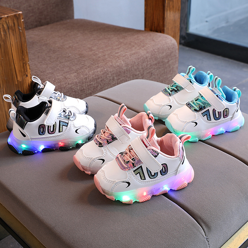 Size 21-30 Baby Breathable Glowing Shoes Luminous Sneakers for Girls Kids Anti-slippery Sneakers Boys Led Light Up Casual Shoes, Black
Size 21-30 Baby Breathable Glowing Shoes Luminous Sneakers for Girls Kids Anti-slippery Sneakers Boys Led Light Up Casual Shoes, Black
