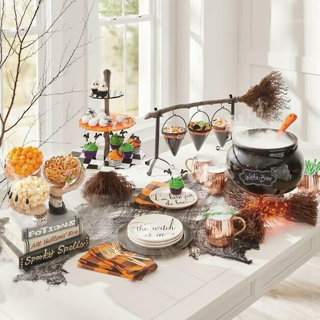 Party Decoration Broomstick Snack Bowl Stand Witch Hands Halloween Pumpkin Creative Basket
Party Decoration Broomstick Snack Bowl Stand Witch Hands Halloween Pumpkin Creative Basket