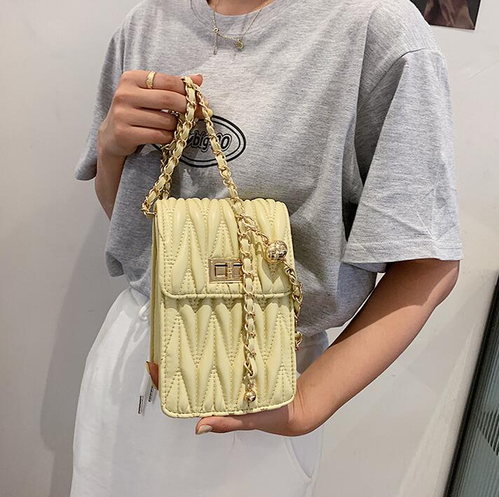 wholesale women leather bag street trend solid color plaid womens mobile phone handbag personality Thread storage wallet summer simple striped chain bags
wholesale women leather bag street trend solid color plaid womens mobile phone handbag personality Thread storage wallet summer simple striped chain bags