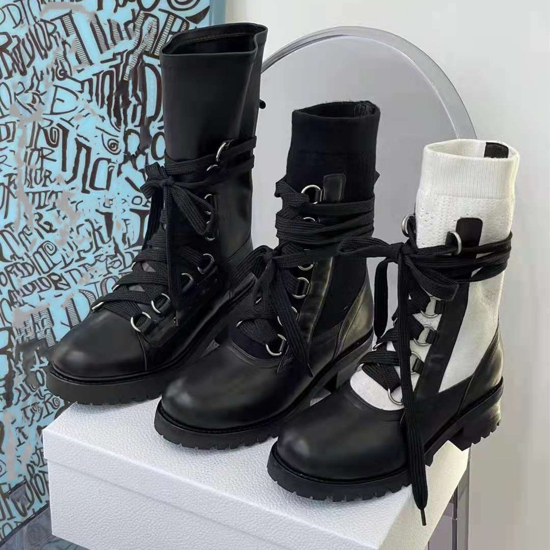 New Autumn/Winter Boots Electronicembroidery color matching letters LOGO round toe middleare r women, Black
New Autumn/Winter Boots Electronicembroidery color matching letters LOGO round toe middleare r women, Black