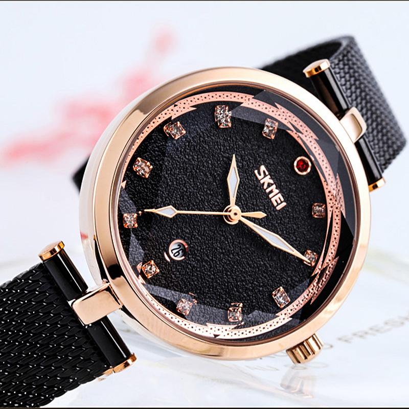 Wristwatches Bracelet-style Elegant Ladies Watch Glass Strap Three-dimensional Cut Mirror Diamond SKMEI 9215 Womens
Wristwatches Bracelet-style Elegant Ladies Watch Glass Strap Three-dimensional Cut Mirror Diamond SKMEI 9215 Womens