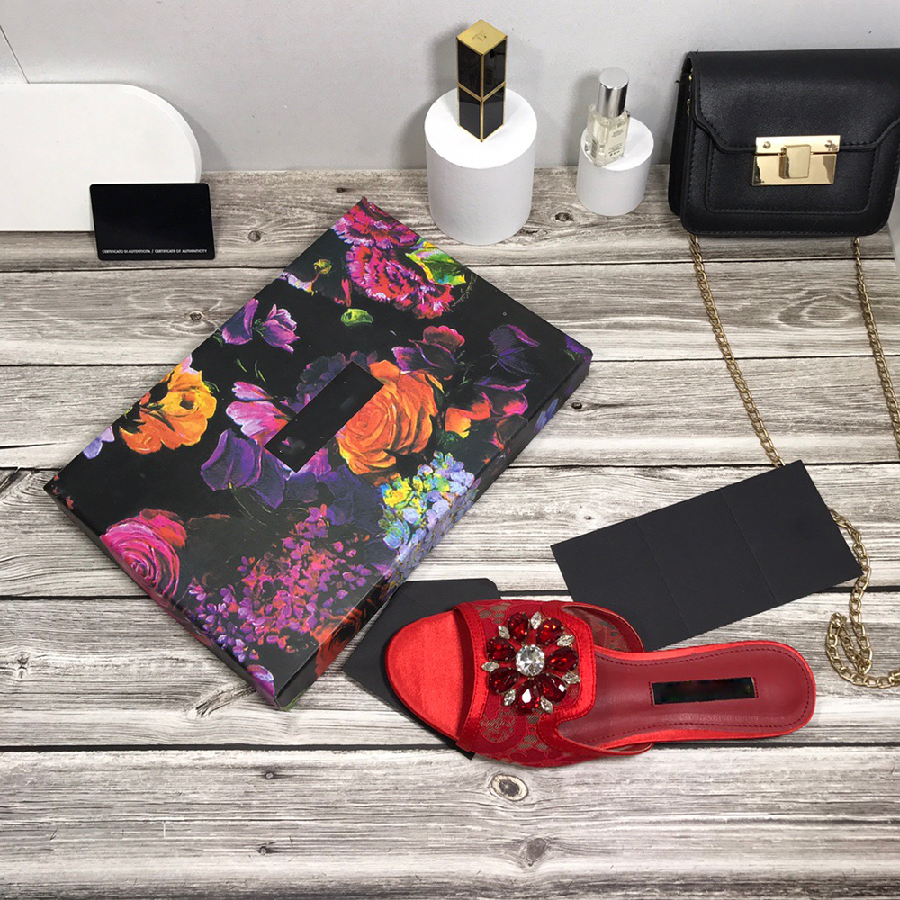 Women Red Autumn and winter high quality sunflower lace slippers designer ladies sheepskin feet With Box Gift Eighteen colors