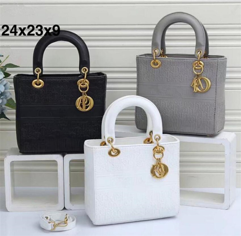 2021 Luxury designer Women Classic bags Totes Wallets for Womens Genuine Chain Bag Shoulder Handbags size MM GM free ship
2021 Luxury designer Women Classic bags Totes Wallets for Womens Genuine Chain Bag Shoulder Handbags size MM GM free ship