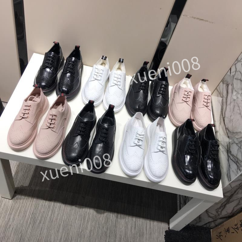 2022 designer women's luxury red 35-41 men's and men shoes sneakers fashion Valenti low casual flat outdoor Zapatillas driving xrx191012, Choose the color
2022 designer women's luxury red 35-41 men's and men shoes sneakers fashion Valenti low casual flat outdoor Zapatillas driving xrx191012, Choose the color