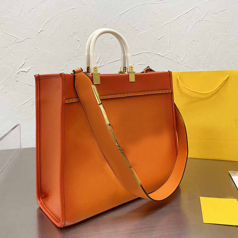 Casual Large Size Shopper Bags Leather Crossbody Bag Fashion Letter Brown Woman Ladies Shopping Tote Detachable Strap Golden Hardware Totes Handbag
Casual Large Size Shopper Bags Leather Crossbody Bag Fashion Letter Brown Woman Ladies Shopping Tote Detachable Strap Golden Hardware Totes Handbag
