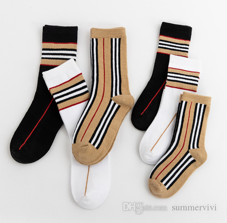 INS Kids vertical stripe casual socks autumn boys girls cotton knitted sock designer mother and me matching clothing Q1414, Mix colors
INS Kids vertical stripe casual socks autumn boys girls cotton knitted sock designer mother and me matching clothing Q1414, Mix colors