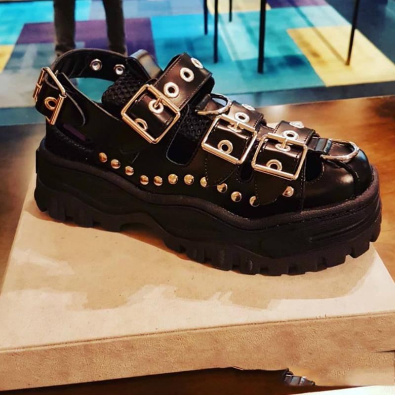 Sorphio 2021 Brand Punk Gothic Female Chunky Sandals Buckle Cool Fashion Black Platform Women's Design Comfy Shoes Woman Dress
Sorphio 2021 Brand Punk Gothic Female Chunky Sandals Buckle Cool Fashion Black Platform Women's Design Comfy Shoes Woman Dress