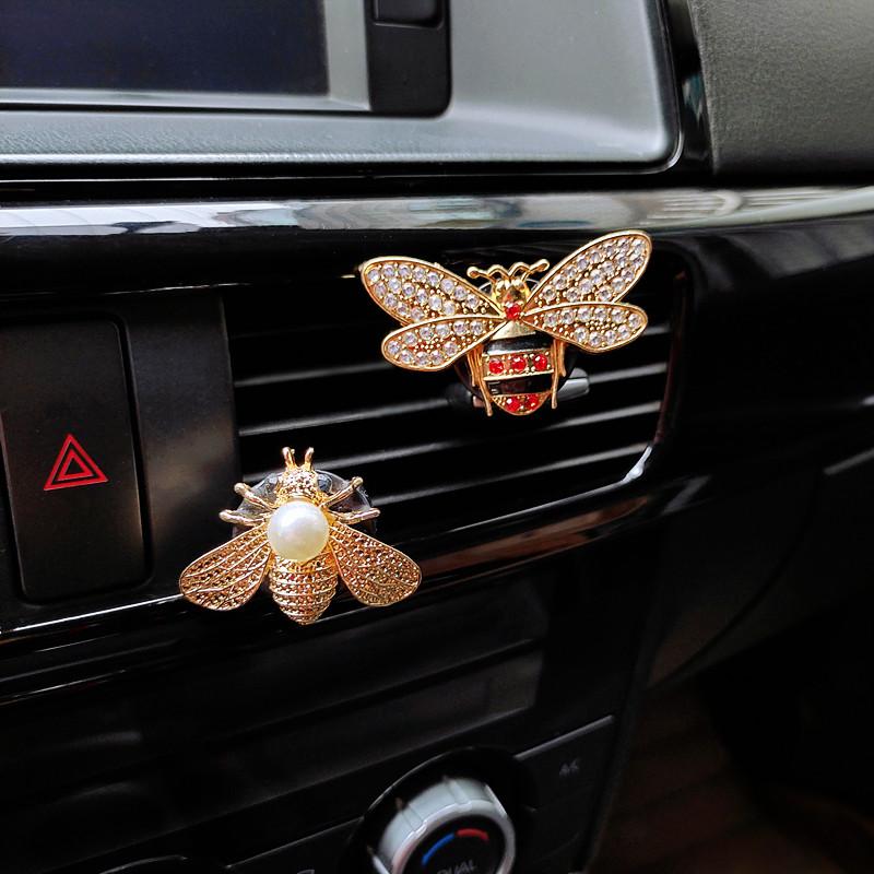 Car Air Freshener Queen Little Bee Perfume Diamond Pearl Accessories Interior Woman Ornament Aromatherapy
Car Air Freshener Queen Little Bee Perfume Diamond Pearl Accessories Interior Woman Ornament Aromatherapy