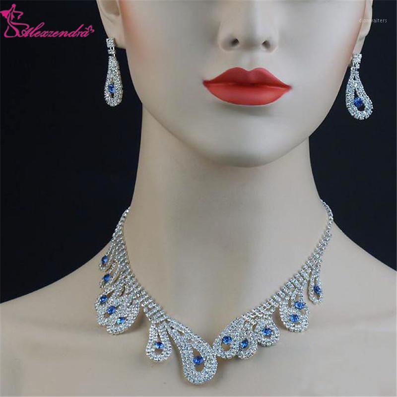 Alexzendra Wedding Jewelry Flower Shape Blue Crystals Classic Bridal Necklace Luxury Crystal Rhinestones For Women Chains
Alexzendra Wedding Jewelry Flower Shape Blue Crystals Classic Bridal Necklace Luxury Crystal Rhinestones For Women Chains