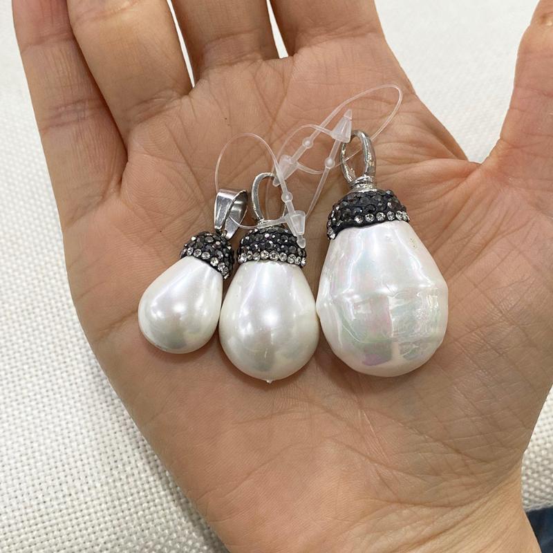 Charms Fashion Drop Shape Shell Bead Pendant, Sticky Diamond, For DIY Necklace Earrings Bracelet Accessories, Jewelry Wholesale, Bronze;silver
Charms Fashion Drop Shape Shell Bead Pendant, Sticky Diamond, For DIY Necklace Earrings Bracelet Accessories, Jewelry Wholesale, Bronze;silver