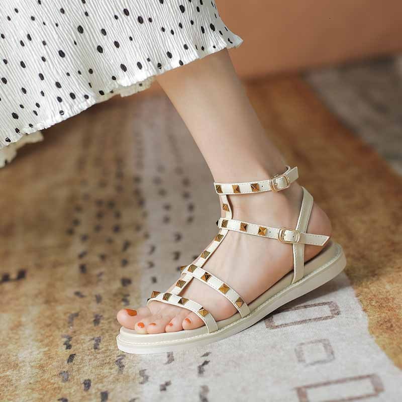 summer Sandals Rivet sandals women's net red flat bottom fashion versatile soft open toe Roman shoes women M2PA, 1# shoe box
summer Sandals Rivet sandals women's net red flat bottom fashion versatile soft open toe Roman shoes women M2PA, 1# shoe box
