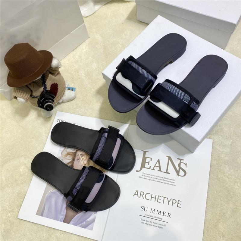 Early Autumn New Women Fashion Catwalk Show Classic Open-toe Slipper Color Flat Slippers Size 35-41 Luxury Designer, Black
Early Autumn New Women Fashion Catwalk Show Classic Open-toe Slipper Color Flat Slippers Size 35-41 Luxury Designer, Black
