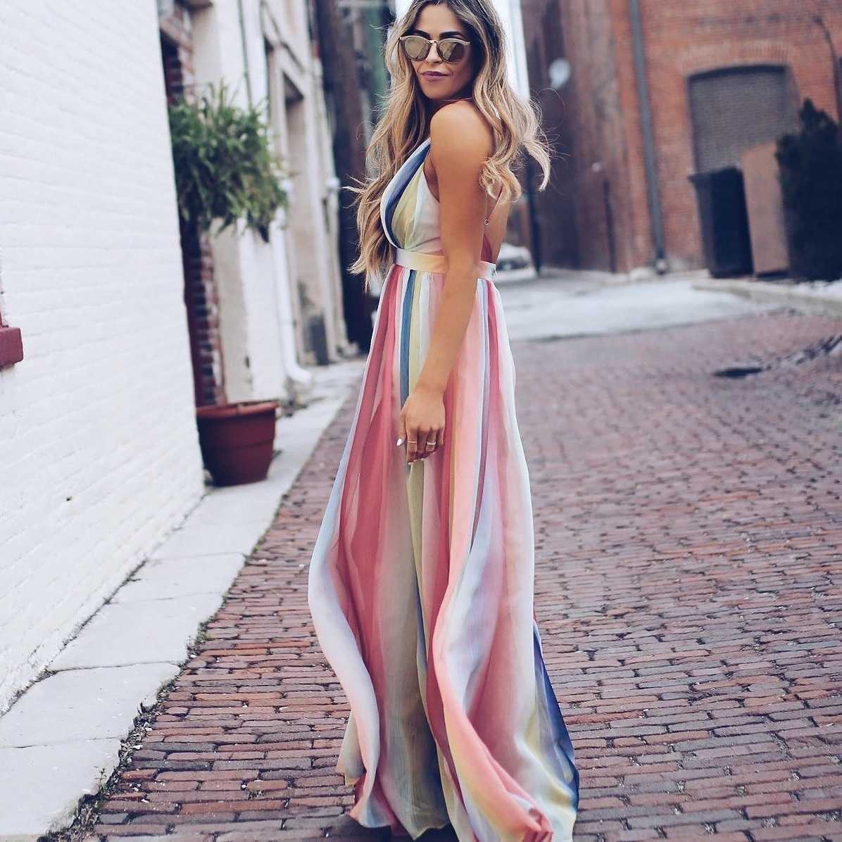Bohemian Maxi Dress Women Spaghetti Strap Backless Long Summer Dress Deep V-Neck Elegant Party Dresses Vestidos Robe Femme 210528, Print
Bohemian Maxi Dress Women Spaghetti Strap Backless Long Summer Dress Deep V-Neck Elegant Party Dresses Vestidos Robe Femme 210528, Print