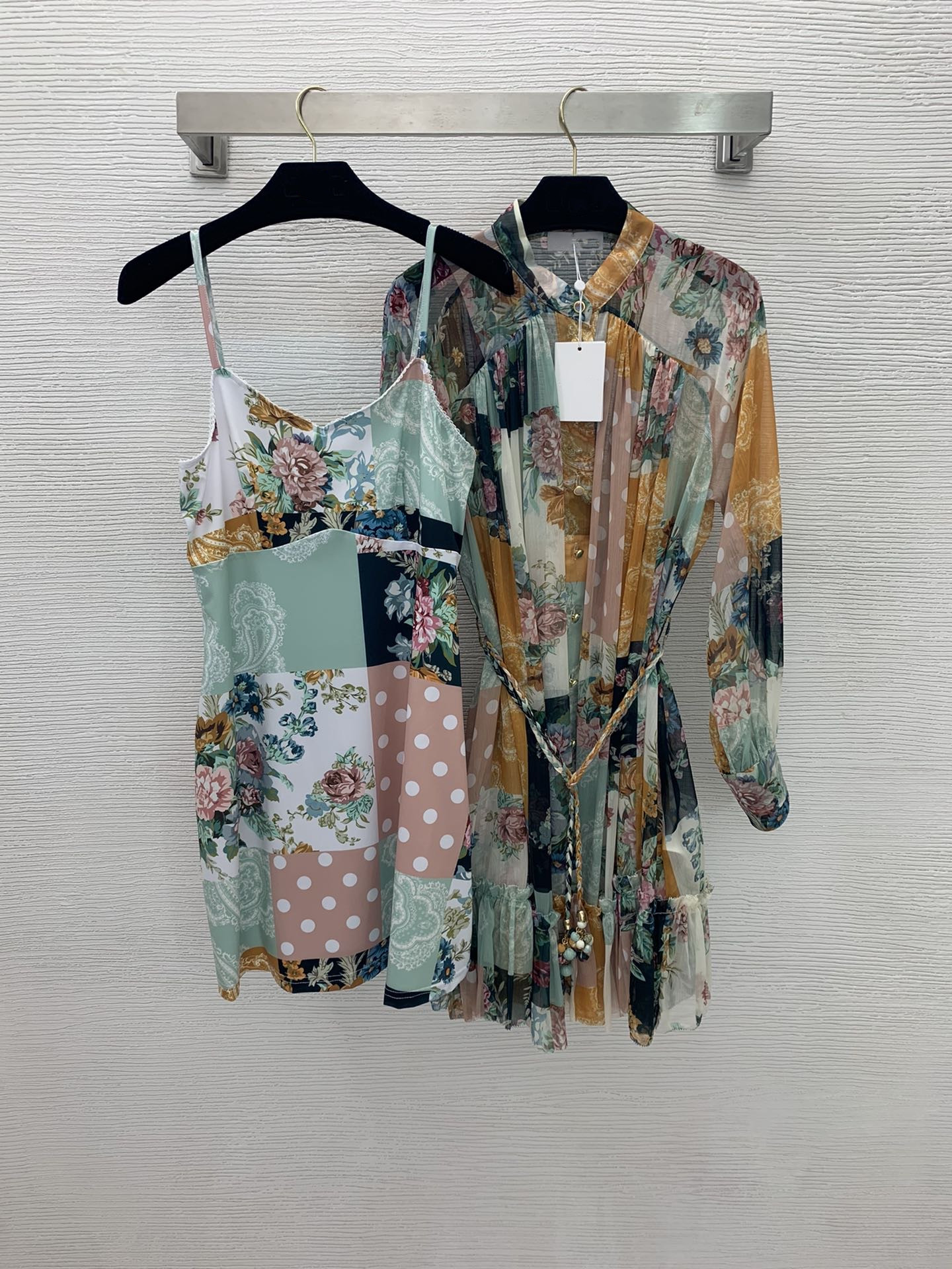 Designer Dresses 2022 New Autumn Winter Stand Collar Lantern Sleeve print Fashion Milan Runway Brand Same Style Dress 0818-17, Picture color
Designer Dresses 2022 New Autumn Winter Stand Collar Lantern Sleeve print Fashion Milan Runway Brand Same Style Dress 0818-17, Picture color