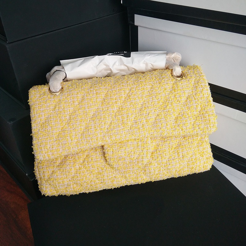 Top Quality Italy Womens Shoulder Bags Classic Doule Flap Square Quilted Tweed Creamy Yellow Braided Multi Pochette Clutch Outdoor Sacoche Purses Luxury_handbags 
Top Quality Italy Womens Shoulder Bags Classic Doule Flap Square Quilted Tweed Creamy Yellow Braided Multi Pochette Clutch Outdoor Sacoche Purses Luxury_handbags