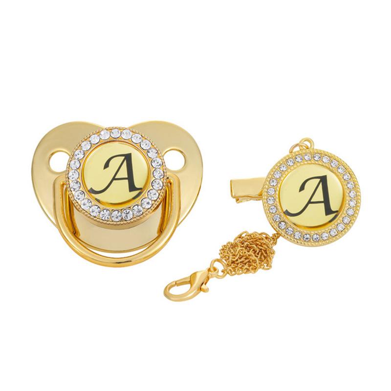 Pacifiers# 2pcs/set Portable Born Initial Letter Soother Gift Nipple Gold Bling Boy Girl With Clips Silicone Baby Pacifier Lightweight
Pacifiers# 2pcs/set Portable Born Initial Letter Soother Gift Nipple Gold Bling Boy Girl With Clips Silicone Baby Pacifier Lightweight