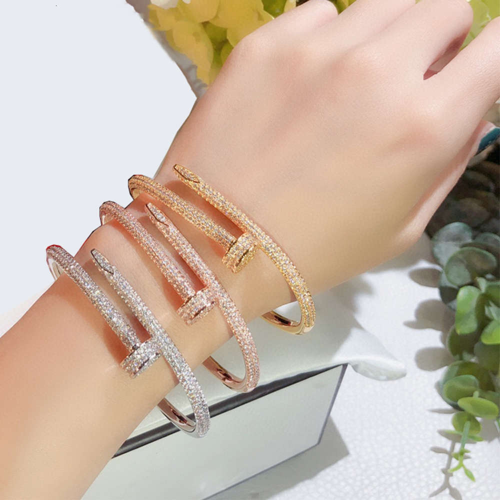 bracelet Classic Popular Bracelet For Catier Style Lovers Bangle S925 Silver AU750 18K Gold Best Quality Fashion Ladies Anniversary
bracelet Classic Popular Bracelet For Catier Style Lovers Bangle S925 Silver AU750 18K Gold Best Quality Fashion Ladies Anniversary