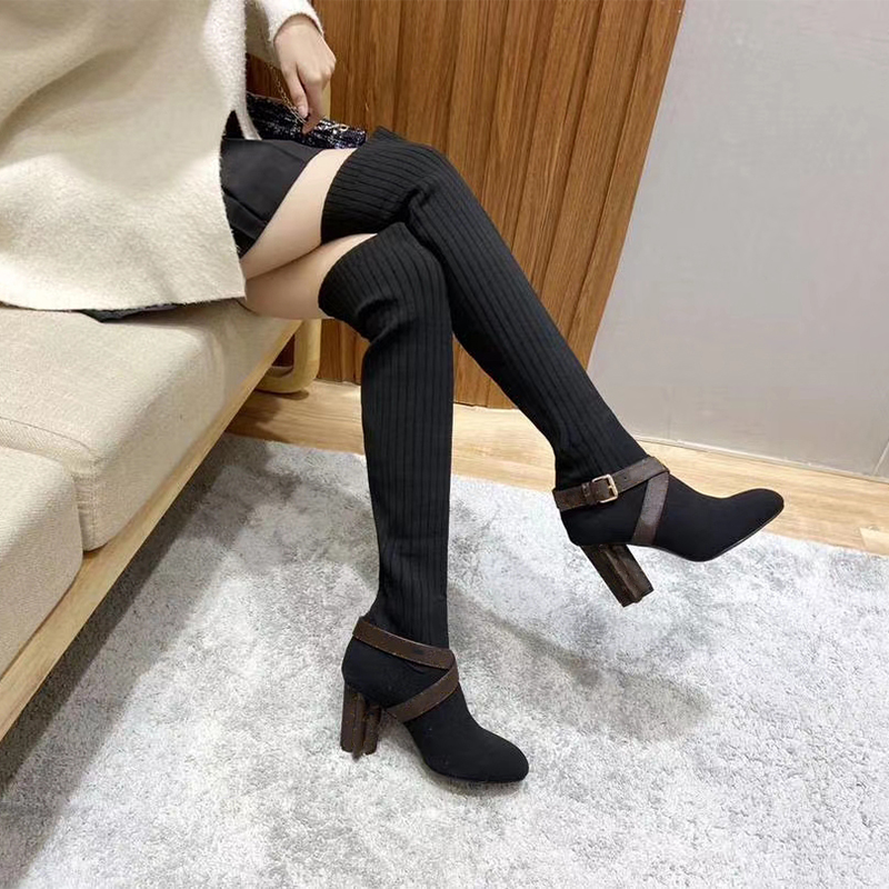 Fashion Womens Shoes High Quality Heels Boot Girls Winter No Waterproof Shoe Ladies Outdoor Martin Boots Factory Production Price Concessions Size US4-11, Make up the different
Fashion Womens Shoes High Quality Heels Boot Girls Winter No Waterproof Shoe Ladies Outdoor Martin Boots Factory Production Price Concessions Size US4-11, Make up the different