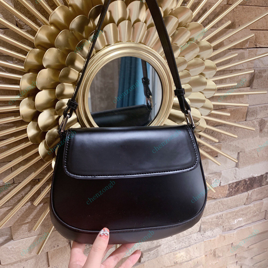 Shiny Flap Shoulder Ladys Womens Handbag Retro Fashion Postman Bags Crossbody Bag, Black
Shiny Flap Shoulder Ladys Womens Handbag Retro Fashion Postman Bags Crossbody Bag, Black