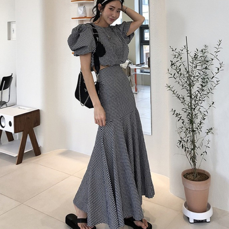 Summer Plaid Two Piece Set Women Puff Sleeve Shirt Crop Top & Bodycon Maxi Mermaid Skirt Korean Casual 2 210525, Black
Summer Plaid Two Piece Set Women Puff Sleeve Shirt Crop Top & Bodycon Maxi Mermaid Skirt Korean Casual 2 210525, Black