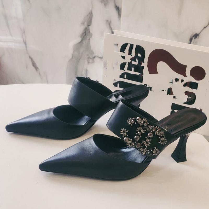 Designer Baotou half slippers women's summer leather sandals fashion fairy versatile diamond inlaid middle heel lazy people wear pointed stiletto heels, Extra shoebox
Designer Baotou half slippers women's summer leather sandals fashion fairy versatile diamond inlaid middle heel lazy people wear pointed stiletto heels, Extra shoebox