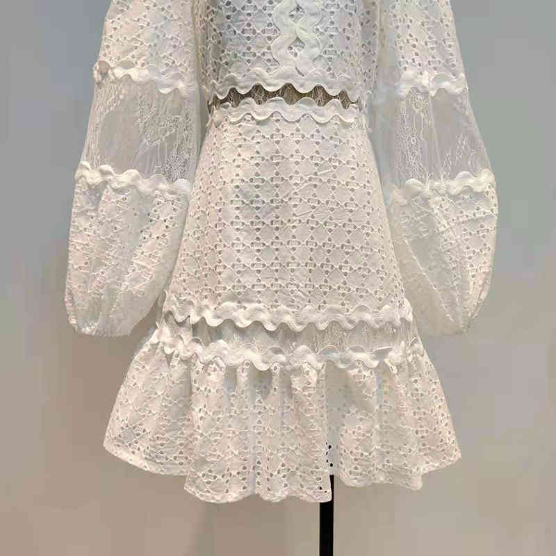 DEAT Women White Hollow Out Embroidery Above Knee Dress New V-Neck Lantern Sleeve Loose Fashion Tide Spring Summer GX273 210428