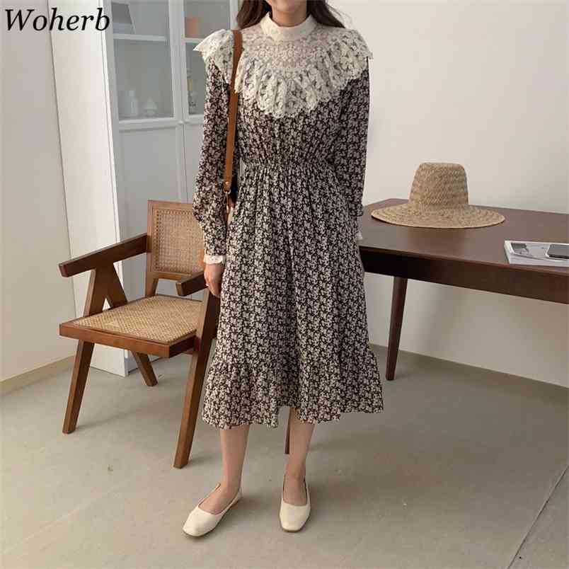 Elegant Floral Midi Dress Heavy Lace Crochet Patchwork Robe Femme Roupas Korean Stand Neck Slim Waist Chiffon Dresses 210519, Blue
Elegant Floral Midi Dress Heavy Lace Crochet Patchwork Robe Femme Roupas Korean Stand Neck Slim Waist Chiffon Dresses 210519, Blue