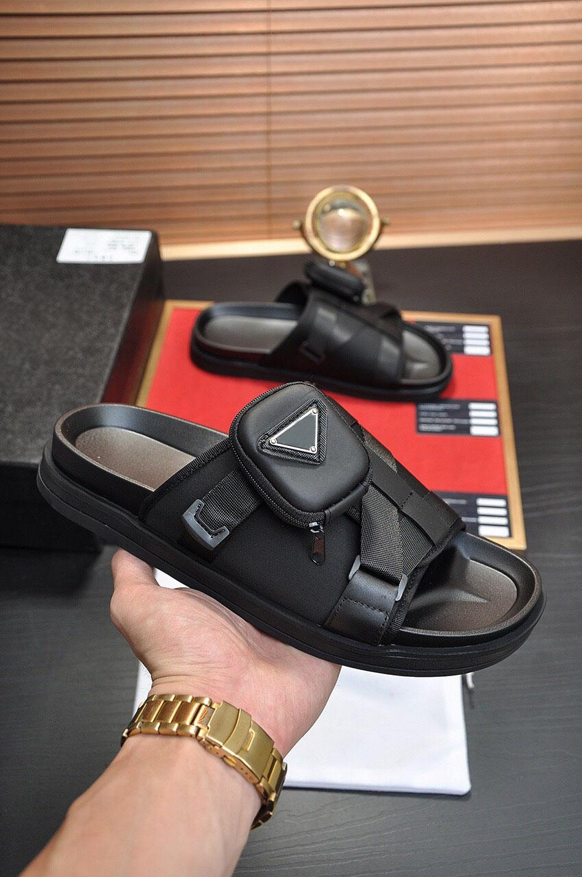 New 2021 Men Fashion Summer Hollow Slippers Brand Designer Outdoor Breathable Casual Sandals Beach Slippers Size 38-45, Black
New 2021 Men Fashion Summer Hollow Slippers Brand Designer Outdoor Breathable Casual Sandals Beach Slippers Size 38-45, Black