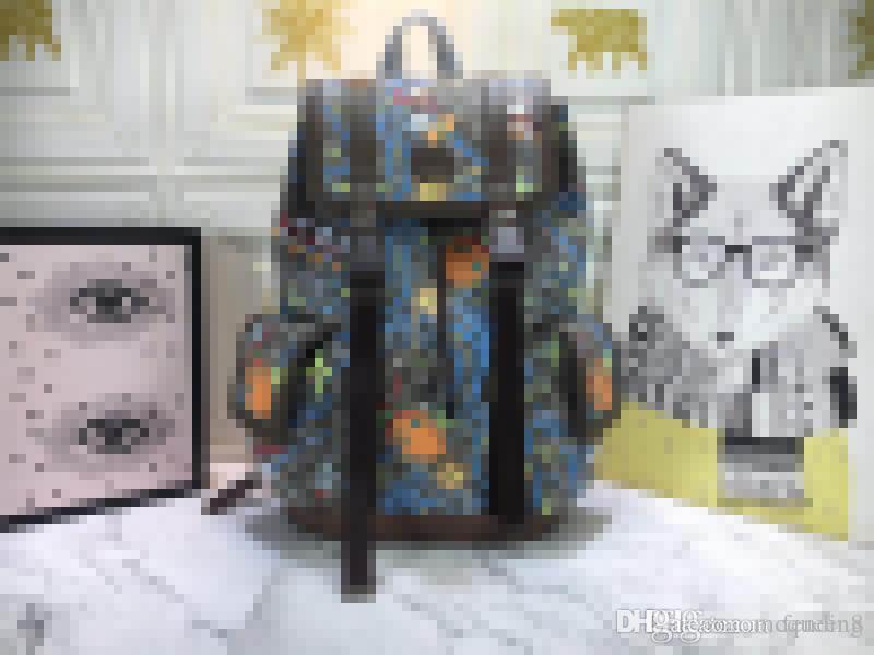 Luxury Donald medium backpack Beige and ebony canvas with Donald print material with low environmental Duck impact Size:45*27*23cm
Luxury Donald medium backpack Beige and ebony canvas with Donald print material with low environmental Duck impact Size:45*27*23cm
