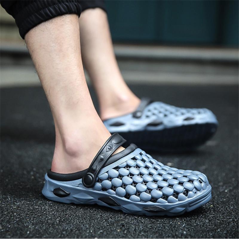 Slippers 2021 Summer And Autumn Models Men's Non-slip Thick Bottom Beach Hole Shoes Outdoor Wading Baotou Garden Cool Slipper, Black
Slippers 2021 Summer And Autumn Models Men's Non-slip Thick Bottom Beach Hole Shoes Outdoor Wading Baotou Garden Cool Slipper, Black