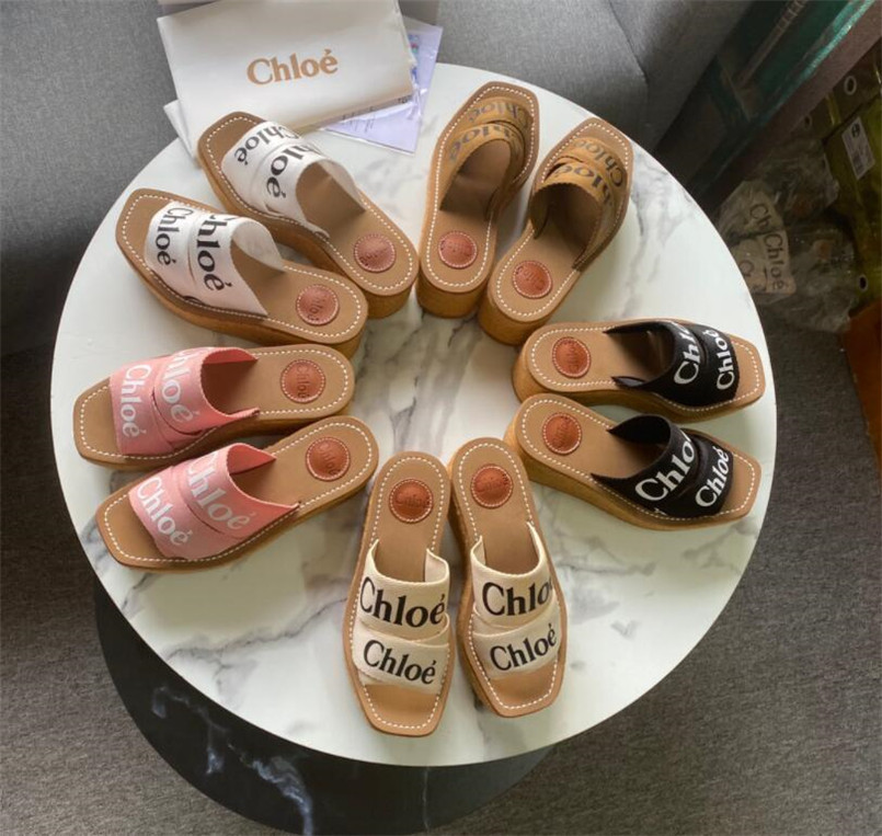 2021 Newest Branded Women Woody Mules Platform slippers Sandal deisgners Lady Lettering Fabric Outdoor Leather Sole Slide Sandal flip-flops shoes Beach sandals
2021 Newest Branded Women Woody Mules Platform slippers Sandal deisgners Lady Lettering Fabric Outdoor Leather Sole Slide Sandal flip-flops shoes Beach sandals