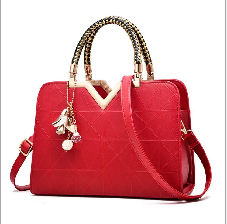 New Arrivals Genuine Leather Pouch Cloud Designer Ladies Crossbody Shoulder Bag Top Quality Handbag 400, White
New Arrivals Genuine Leather Pouch Cloud Designer Ladies Crossbody Shoulder Bag Top Quality Handbag 400, White