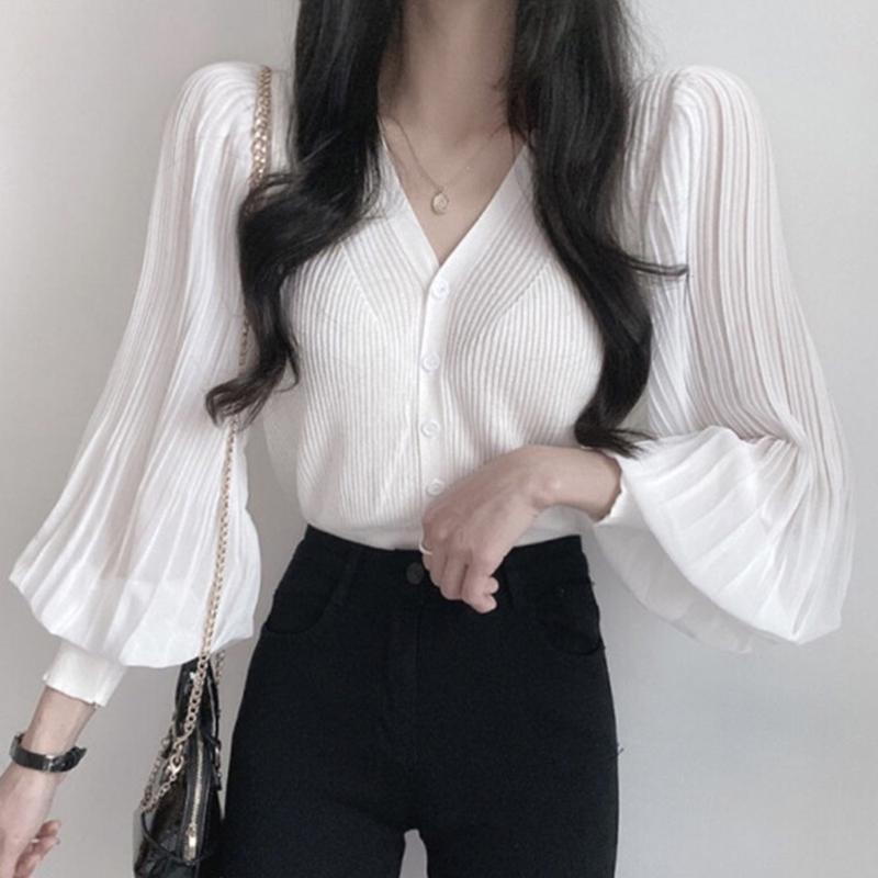 Women's Sweaters Korean Chic Early Autumn Temperament V-neck Single-breasted Pleated Lantern Sleeve Thin Knit Sweater Top Women, Black
Women's Sweaters Korean Chic Early Autumn Temperament V-neck Single-breasted Pleated Lantern Sleeve Thin Knit Sweater Top Women, Black