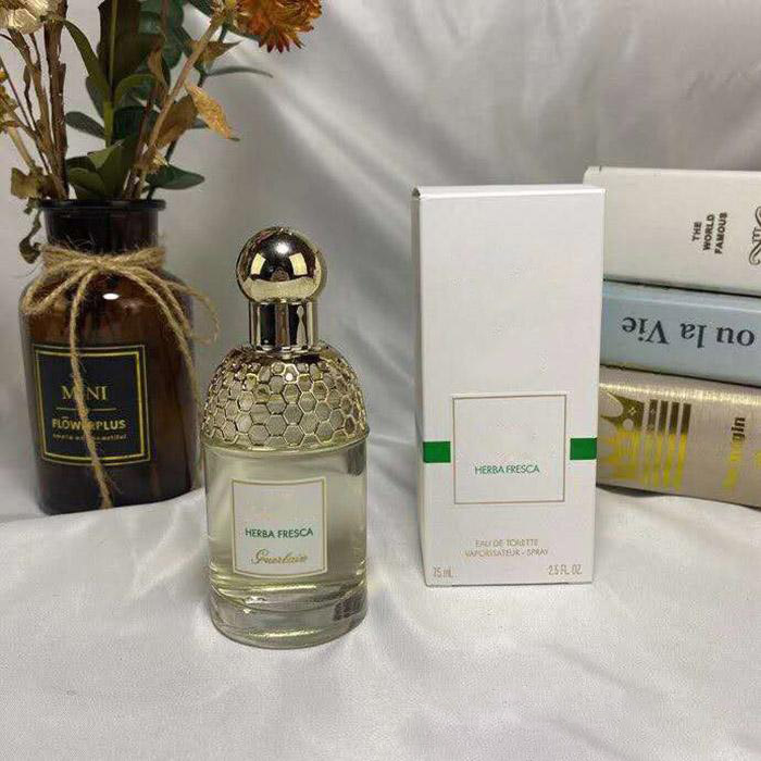 Ladys light perfume 75ML floral fragrance aromatic plant citrus blend fresh and pleasant to stay fragrant Free delivery
Ladys light perfume 75ML floral fragrance aromatic plant citrus blend fresh and pleasant to stay fragrant Free delivery