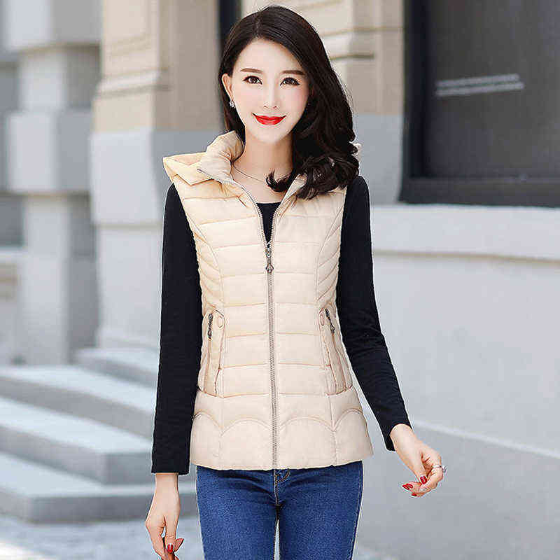Slim Autumn Winter Vests Women Hooded Waistcoat Short Casual Cotton Padded Sleeveless Vest Jacket Solid Female Zipper 211120